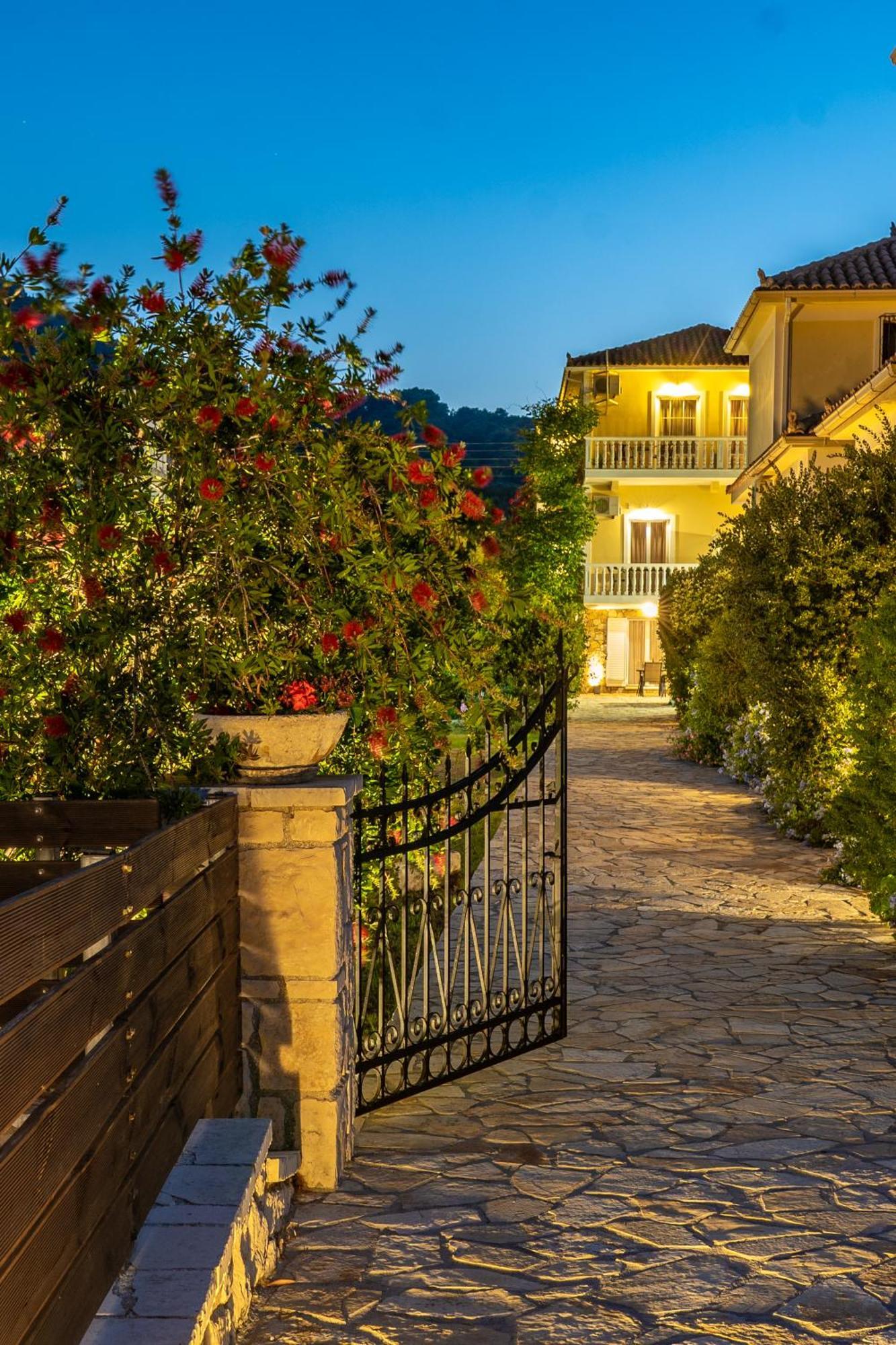 Villa Dionysios Keri Eksteriør billede